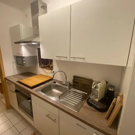 Schone Mit Garten Nahe Dusseldorf * Ratingen