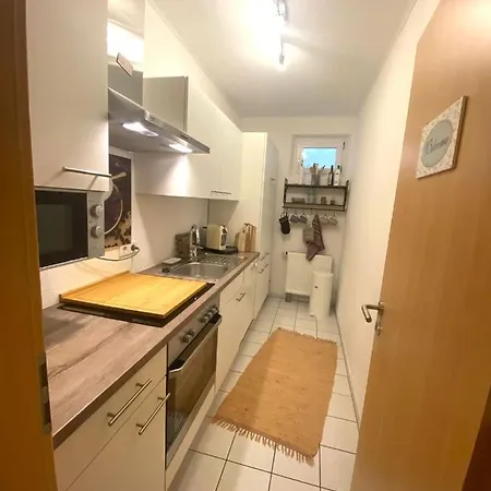 Schone Mit Garten Nahe Dusseldorf Daire *